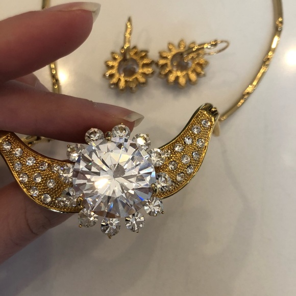 BNWT necklace and earrings jewelry set - Picture 6 of 6